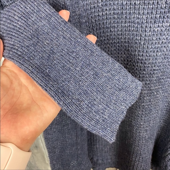 Angel of the North Rosie Cowlneck Pullover Medium - Picture 9 of 16